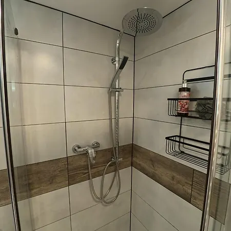 Slivnisko Jezero Hisa * Veliki Rakitovec