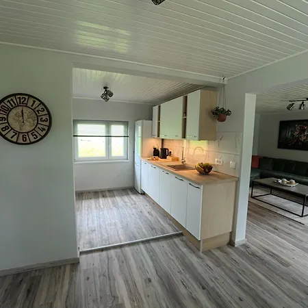 Slivnisko Jezero Hisa