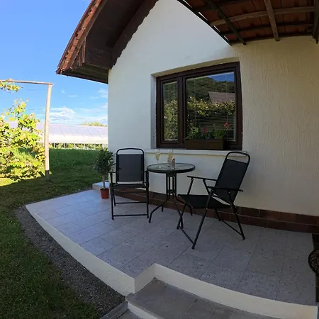 Počitniška hiša Slivnisko Jezero Hisa