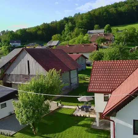 Slivnisko Jezero Hisa