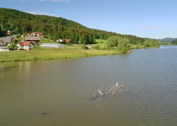 Slivnisko Jezero Hisa