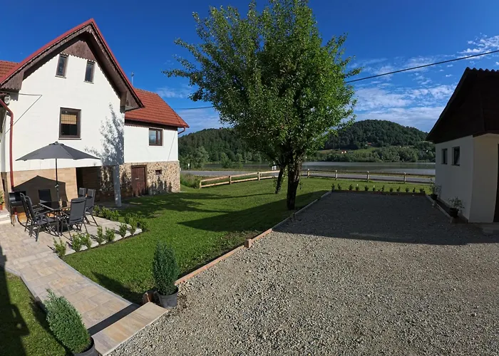 Slivnisko Jezero Hisa *