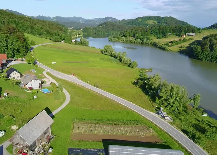 Slivnisko Jezero Hisa