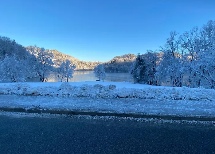 Slivnisko Jezero Hisa