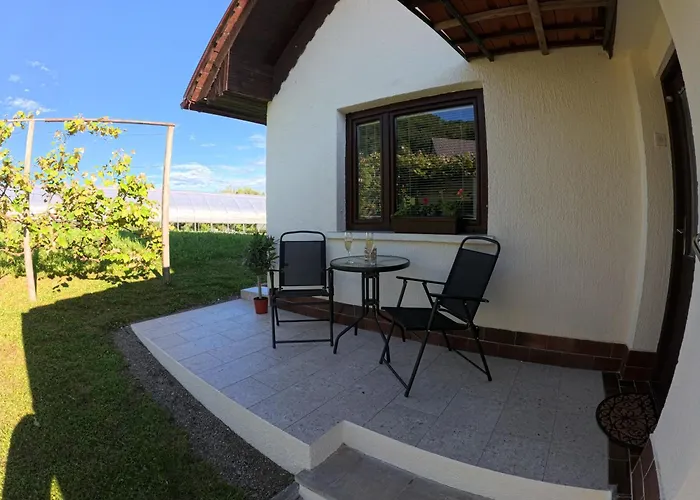 Casa de Férias Slivnisko Jezero Hisa