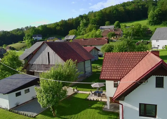 Slivnisko Jezero Hisa