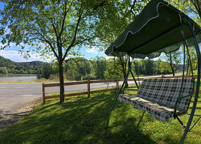 Slivnisko Jezero Hisa * Veliki Rakitovec